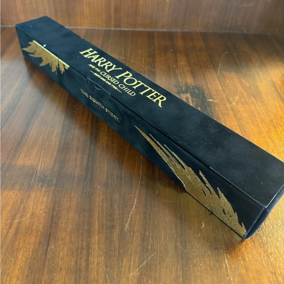 Scorpius Malfoy wand from Harry Potter and the Cursed Child on Broadway West End - Picture 6 of 6